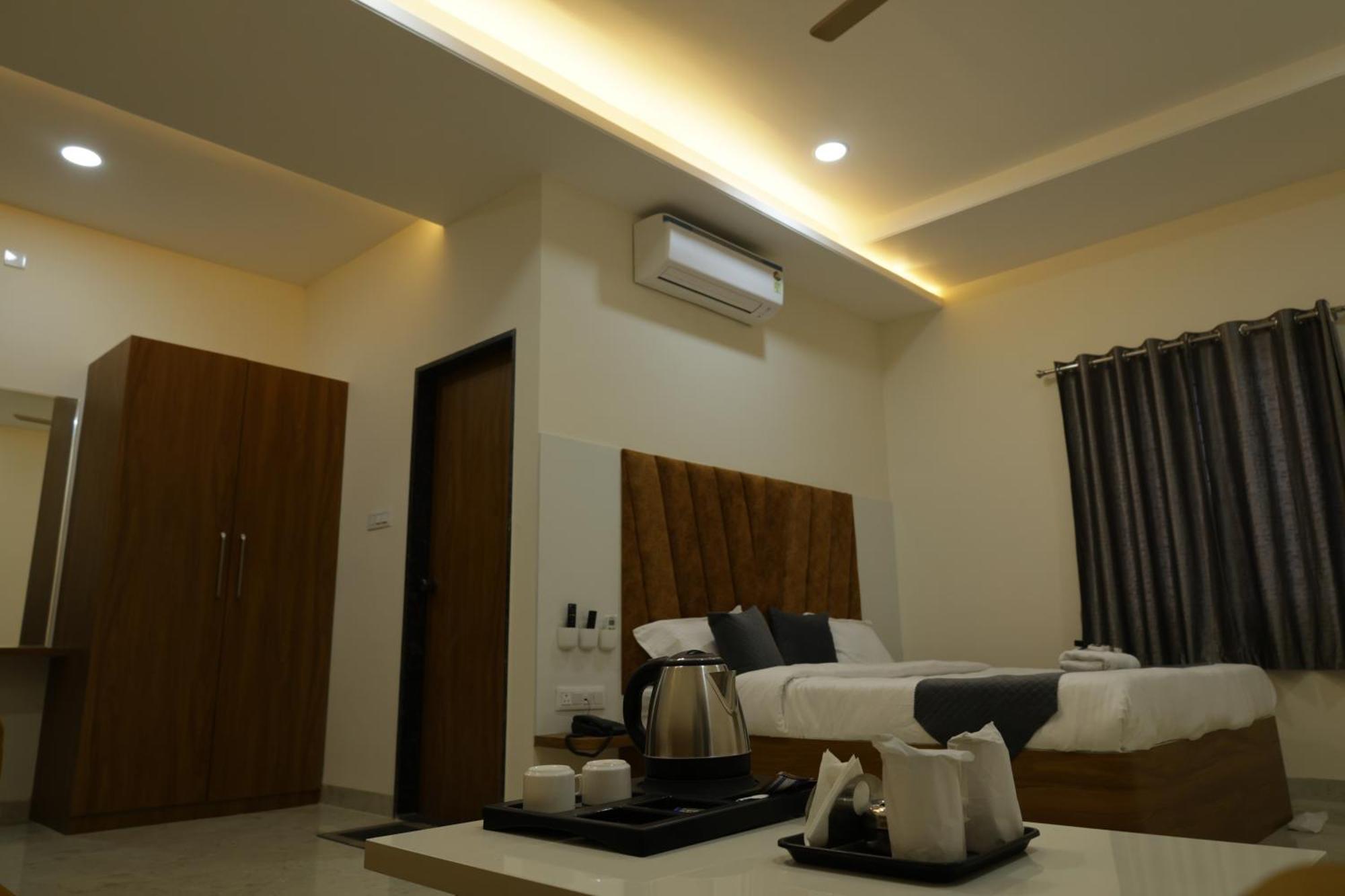 Hotel The Prime Land Hoshangabad Экстерьер фото